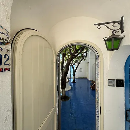 Elio * Ποζιτάνο