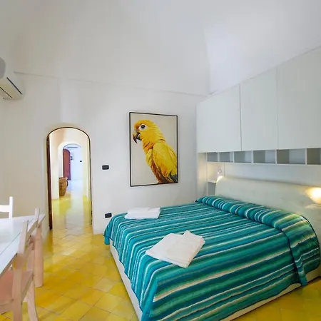Elio Apartment *